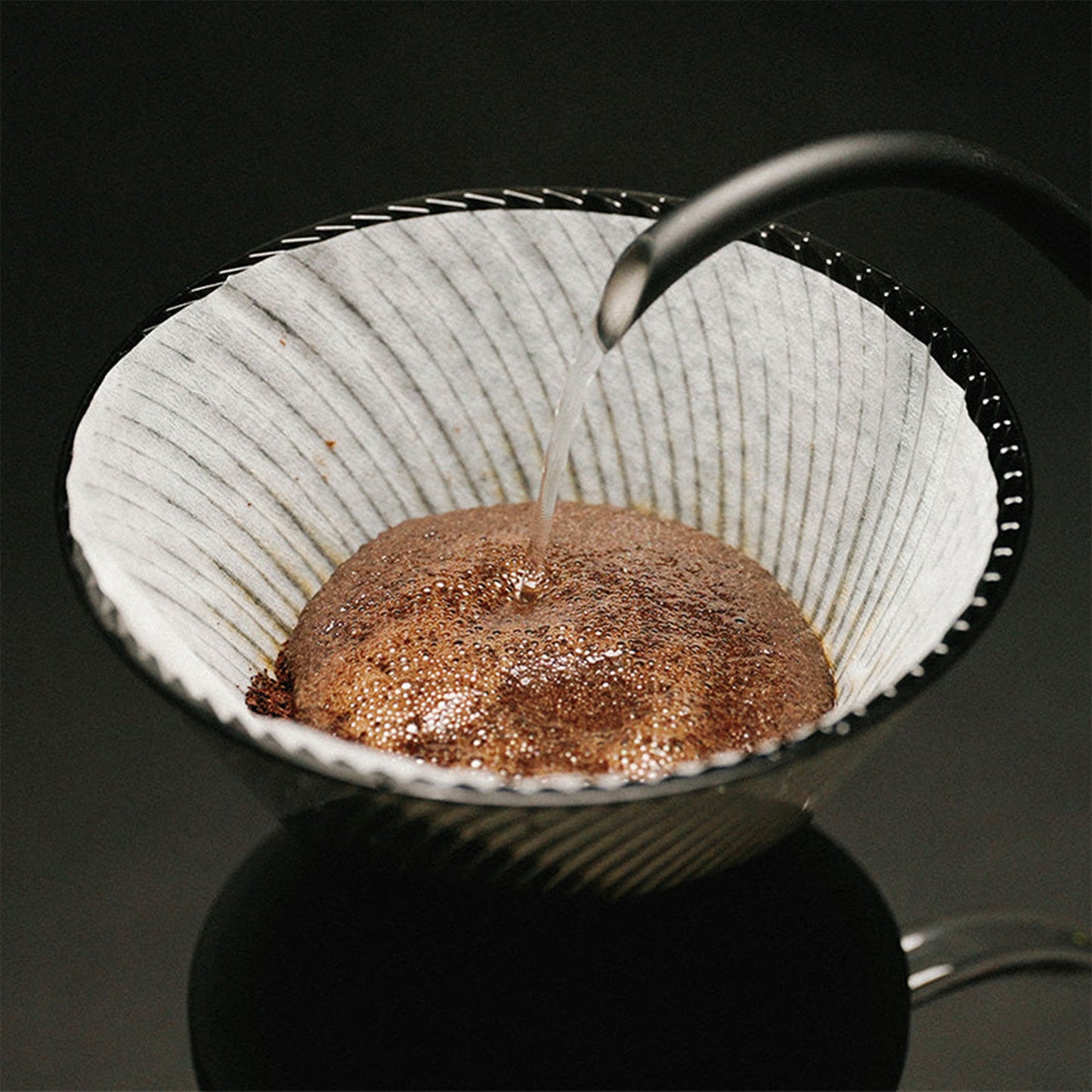 HARIO - Dripper Neo 4 cups black